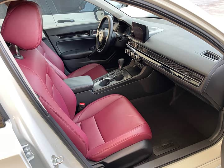 Фото 9 - Honda Civic