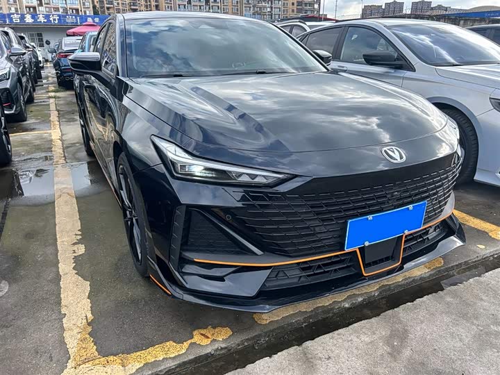 Фото 17 - Changan UNI-V