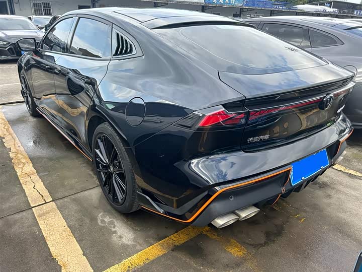 Фото 20 - Changan UNI-V