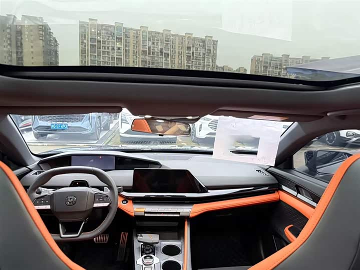 Фото 22 - Changan UNI-V