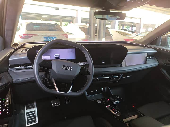 Фото 5 - Audi Q6L e-tron