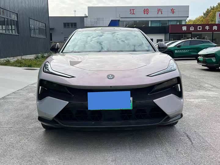 Фото 2 - Lotus Eletre