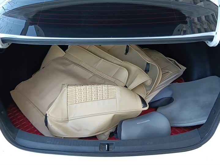 Фото 4 - Toyota Corolla