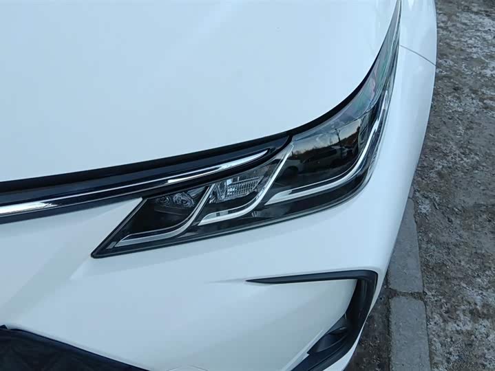 Фото 5 - Toyota Corolla