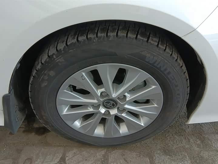 Фото 6 - Toyota Corolla