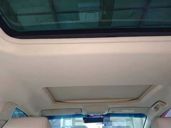 Фото 18 - Buick GL8 ES