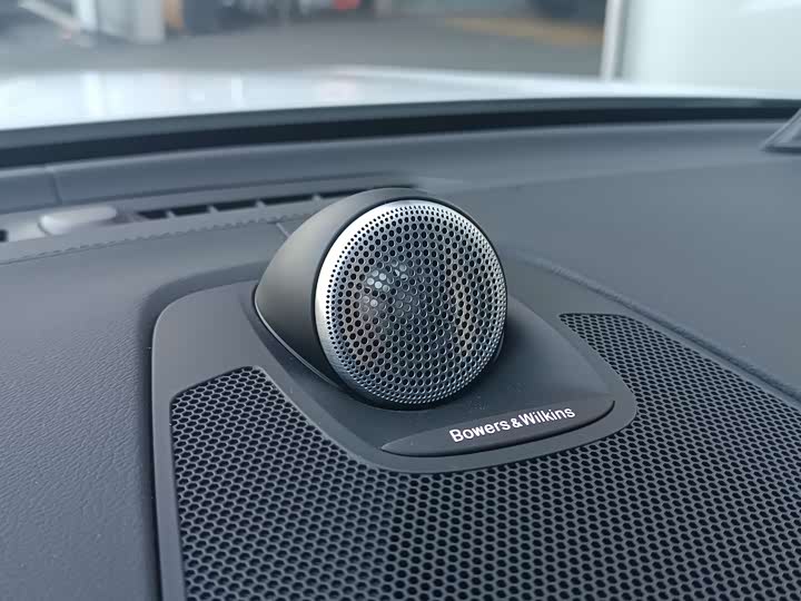 Фото 9 - Volvo XC60 Hybrid