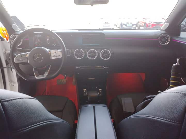 Фото 13 - Mercedes-Benz A-Class