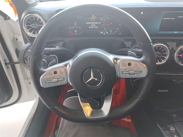 Фото 3 - Mercedes-Benz A-Class