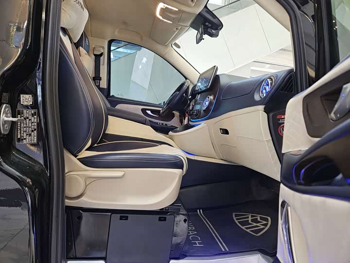 Фото 23 - Mercedes-Benz Vito