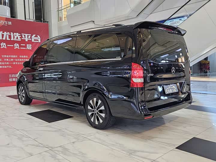 Фото 29 - Mercedes-Benz Vito