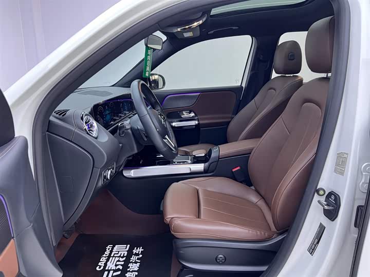 Фото 15 - Mercedes-Benz GLB-Class