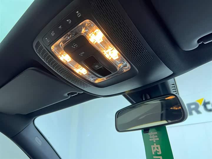 Фото 20 - Mercedes-Benz GLB-Class