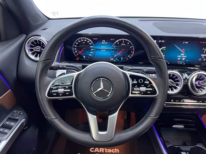 Фото 24 - Mercedes-Benz GLB-Class