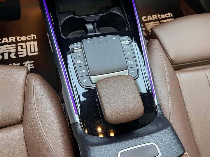 Фото 26 - Mercedes-Benz GLB-Class