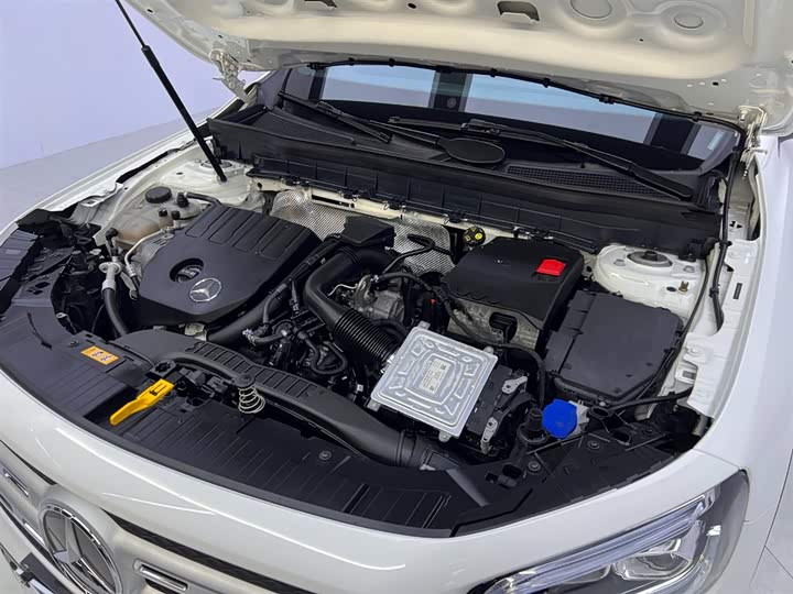 Фото 27 - Mercedes-Benz GLB-Class