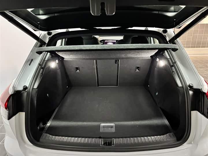 Фото 16 - Audi Q4 e-tron