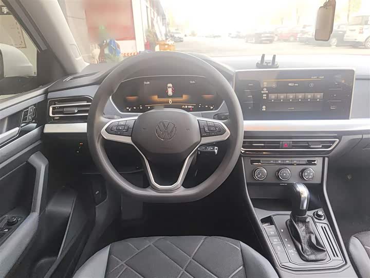 Фото 11 - Volkswagen Lavida