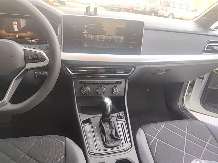 Фото 13 - Volkswagen Lavida