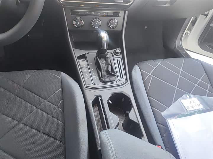 Фото 14 - Volkswagen Lavida