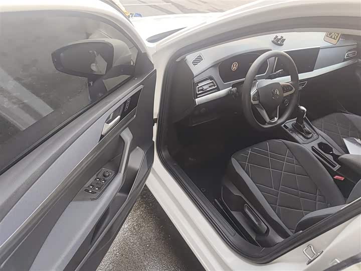 Фото 16 - Volkswagen Lavida