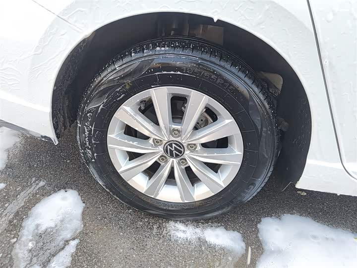 Фото 26 - Volkswagen Lavida