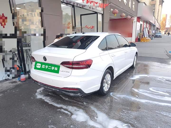 Фото 7 - Volkswagen Lavida