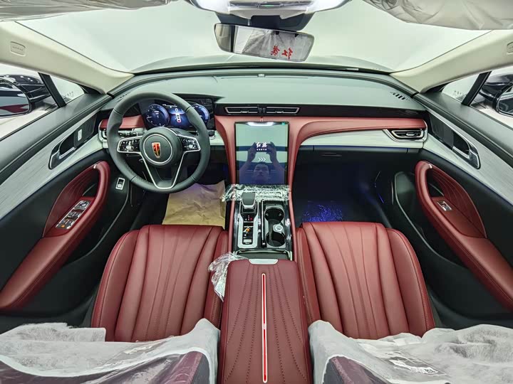 Фото 10 - Hongqi H5