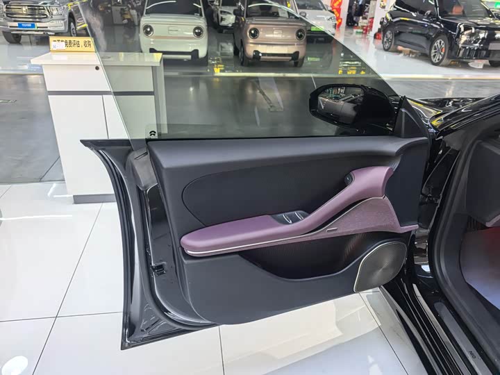 Фото 3 - Nio ET5T