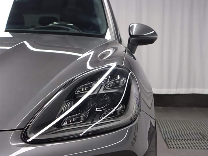 Фото 16 - Porsche Cayenne