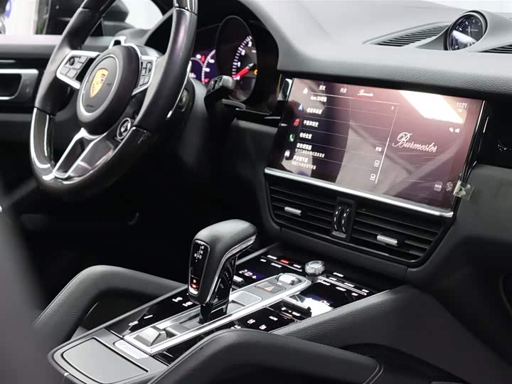 Фото 20 - Porsche Cayenne