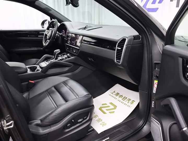 Фото 21 - Porsche Cayenne