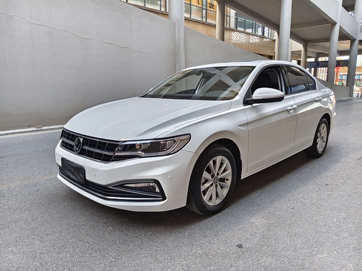 Фото 1 - Volkswagen Bora