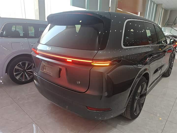 Фото 6 - LiXiang L9