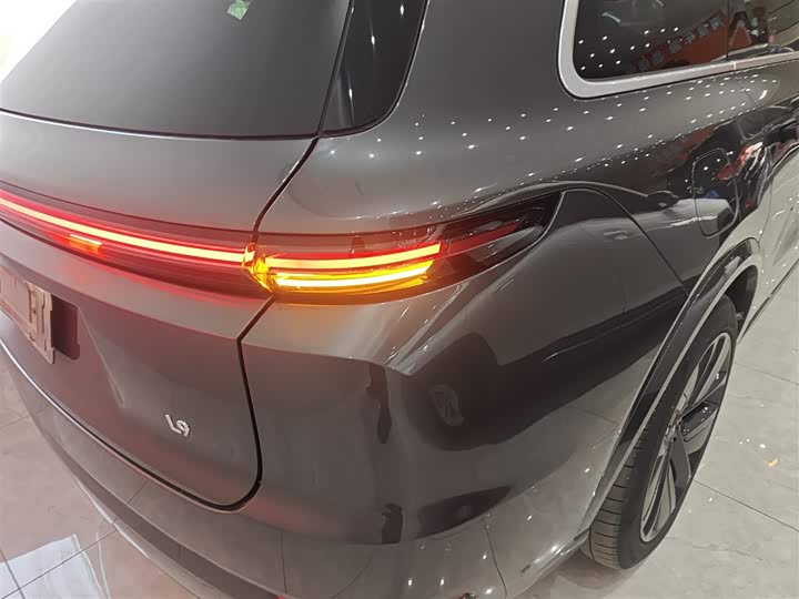 Фото 8 - LiXiang L9