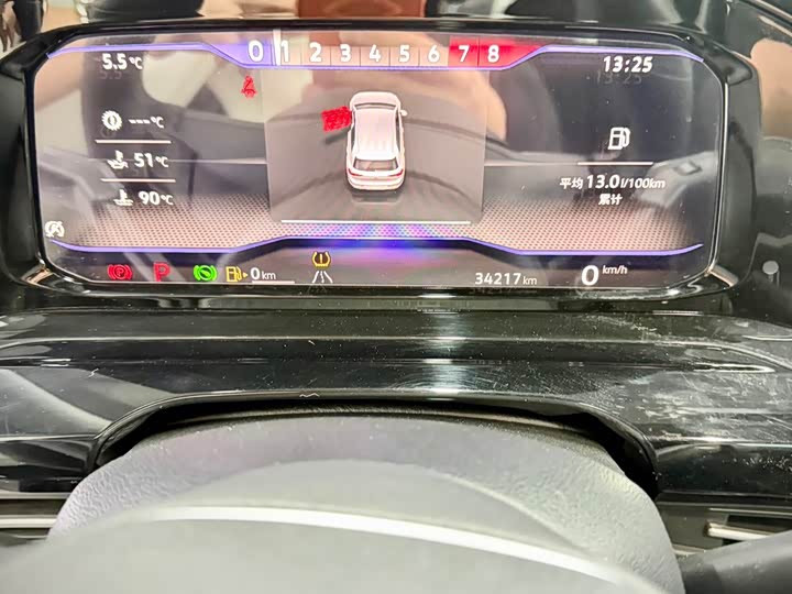 Фото 13 - Volkswagen Golf