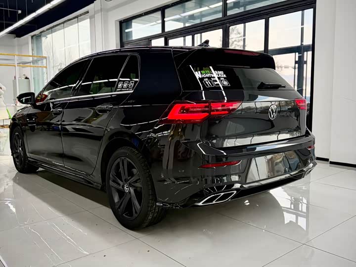 Фото 4 - Volkswagen Golf