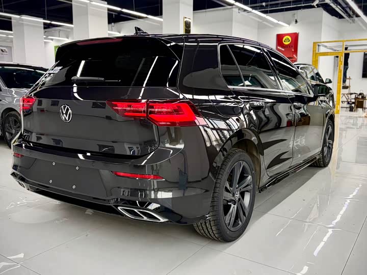 Фото 6 - Volkswagen Golf