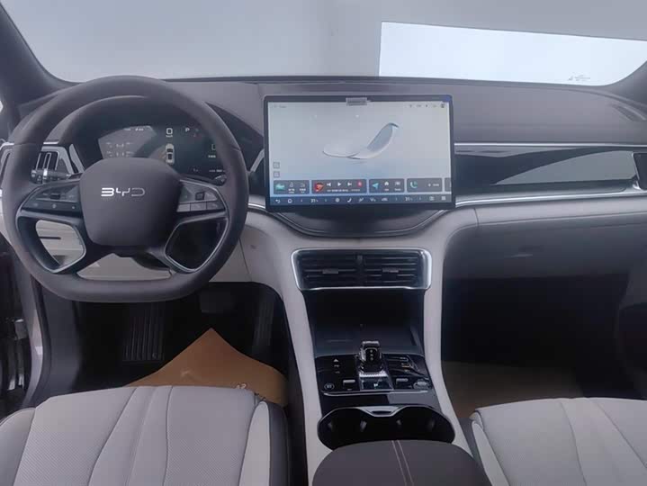 Фото 12 - BYD Song Plus Hybrid/EV