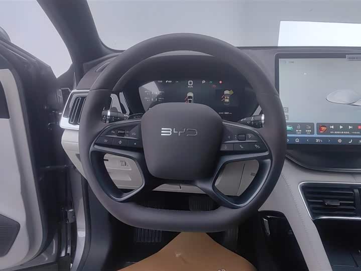 Фото 15 - BYD Song Plus Hybrid/EV