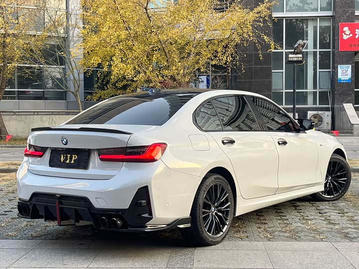 Фото 11 - BMW 3 Series