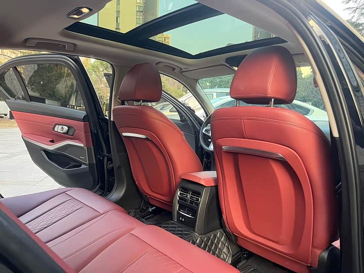 Фото 9 - BMW 3 Series