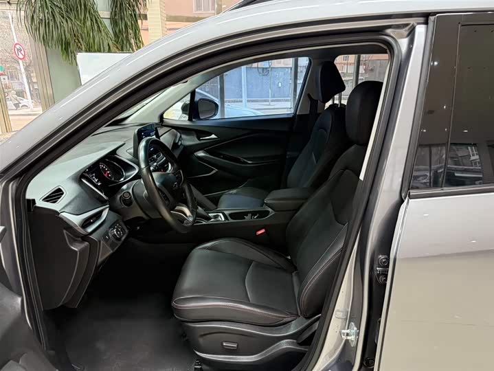 Фото 16 - Chevrolet Orlando