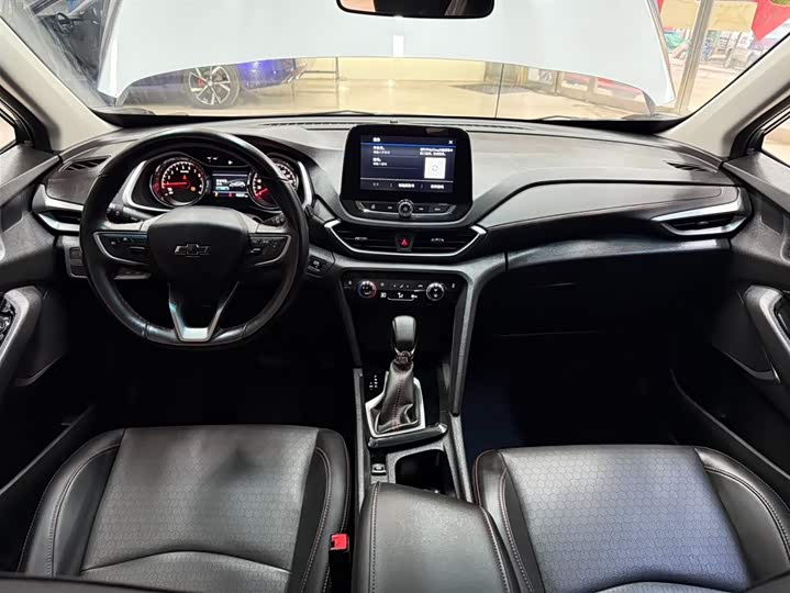 Фото 19 - Chevrolet Orlando