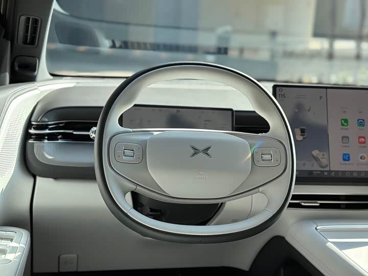 Фото 13 - XPeng G6