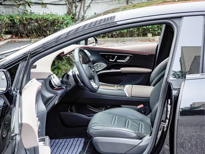 Фото 11 - Mercedes-Benz EQS AMG