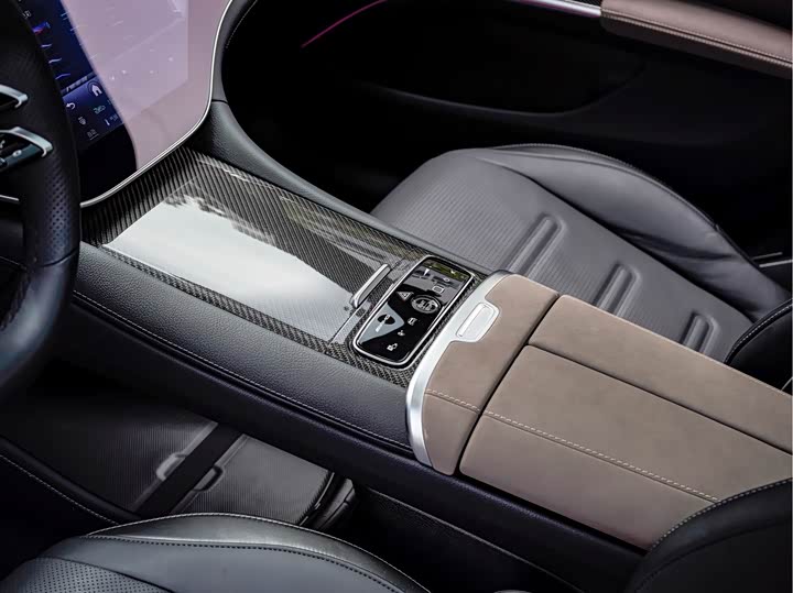 Фото 16 - Mercedes-Benz EQS AMG