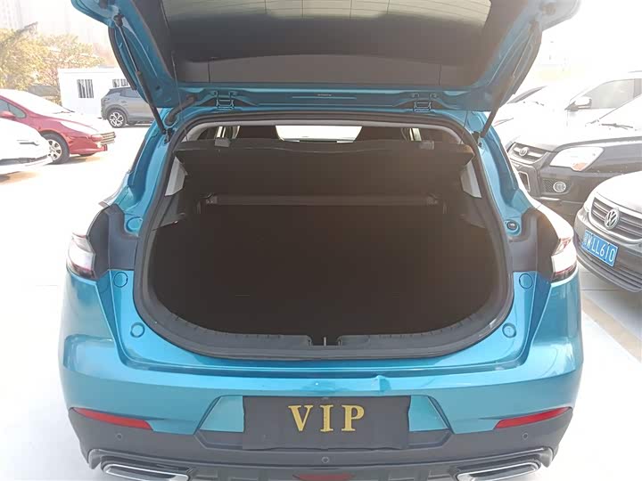 Фото 19 - Geely Emgrand GS