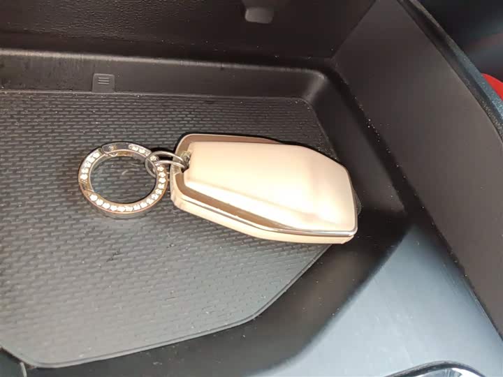 Фото 9 - Geely Emgrand GS