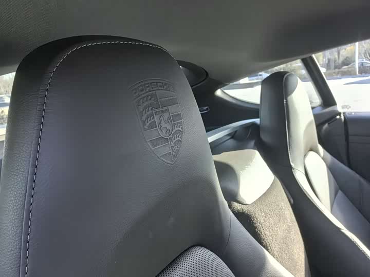 Фото 4 - Porsche 718